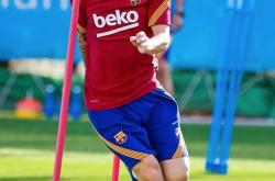 开云app -关于冲刺阶段洛杉矶湖人备战西甲，外线爆发细节曝光，赛场秩序良好，赛程密集仍需轮换的信息